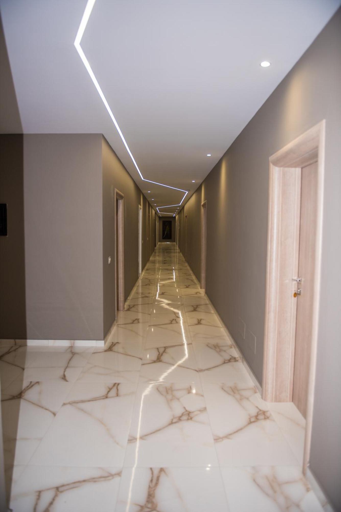 New Donantelo Hotel Vlorë Exterior foto