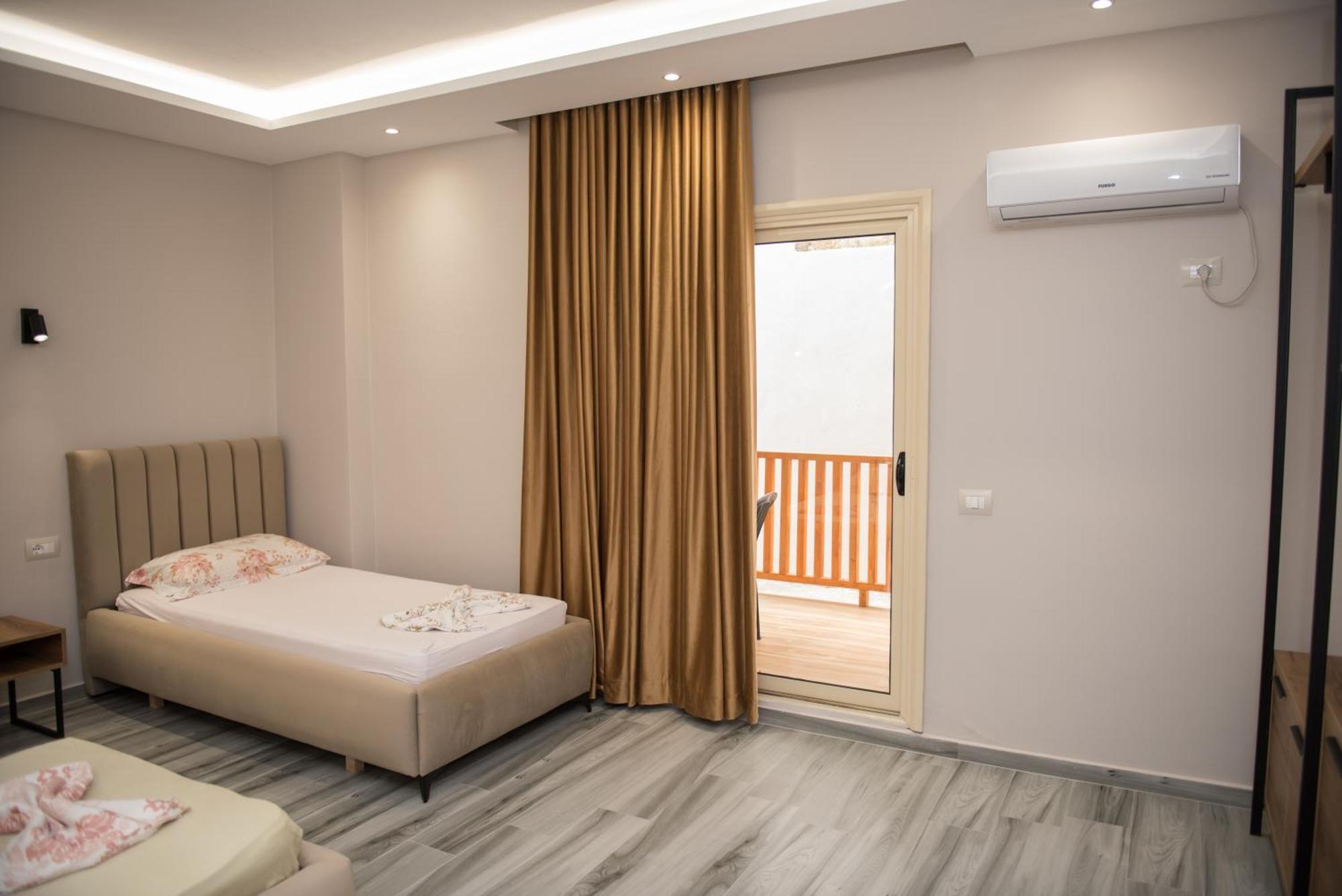 New Donantelo Hotel Vlorë Exterior foto