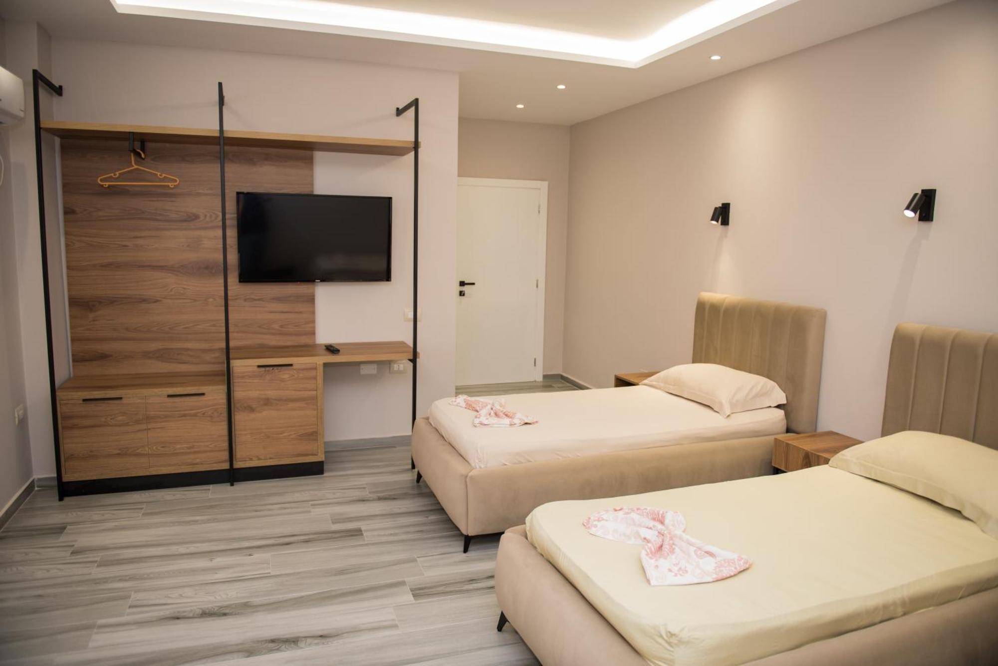 New Donantelo Hotel Vlorë Exterior foto